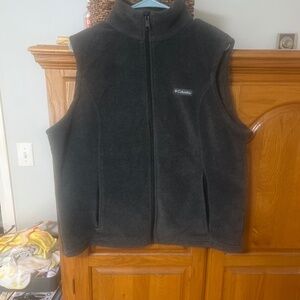 Columbia Vest